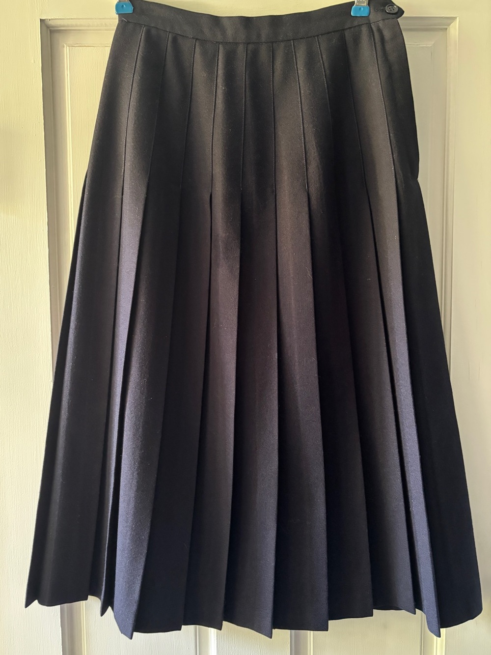 Vintage 1980s wool Navy Pleated Women's Skirt excellent condition